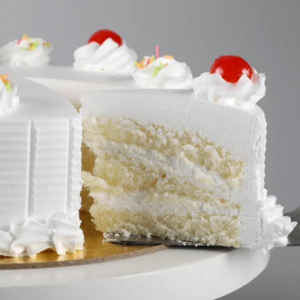 Fresh Vanilla Cake - Image 3