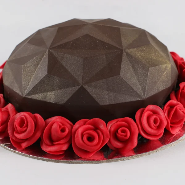 Red Roses Dome Pinata Cake - Image 2