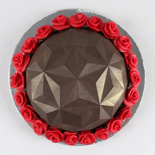 Red Roses Dome Pinata Cake - Image 4